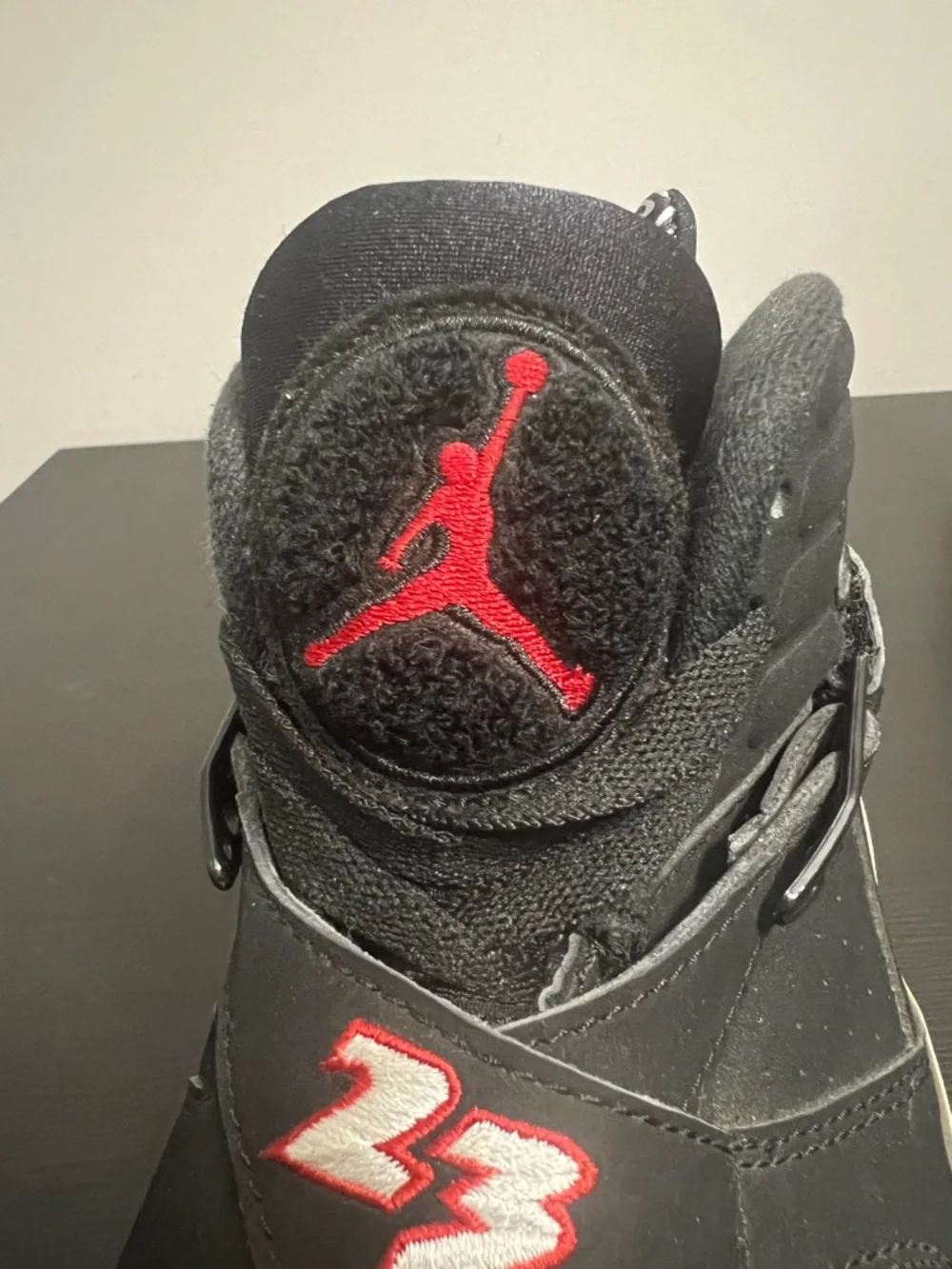 Jordan Air Jordan 8 Retro Playoff 2013 Size 9.5 305381-061 Red Black White